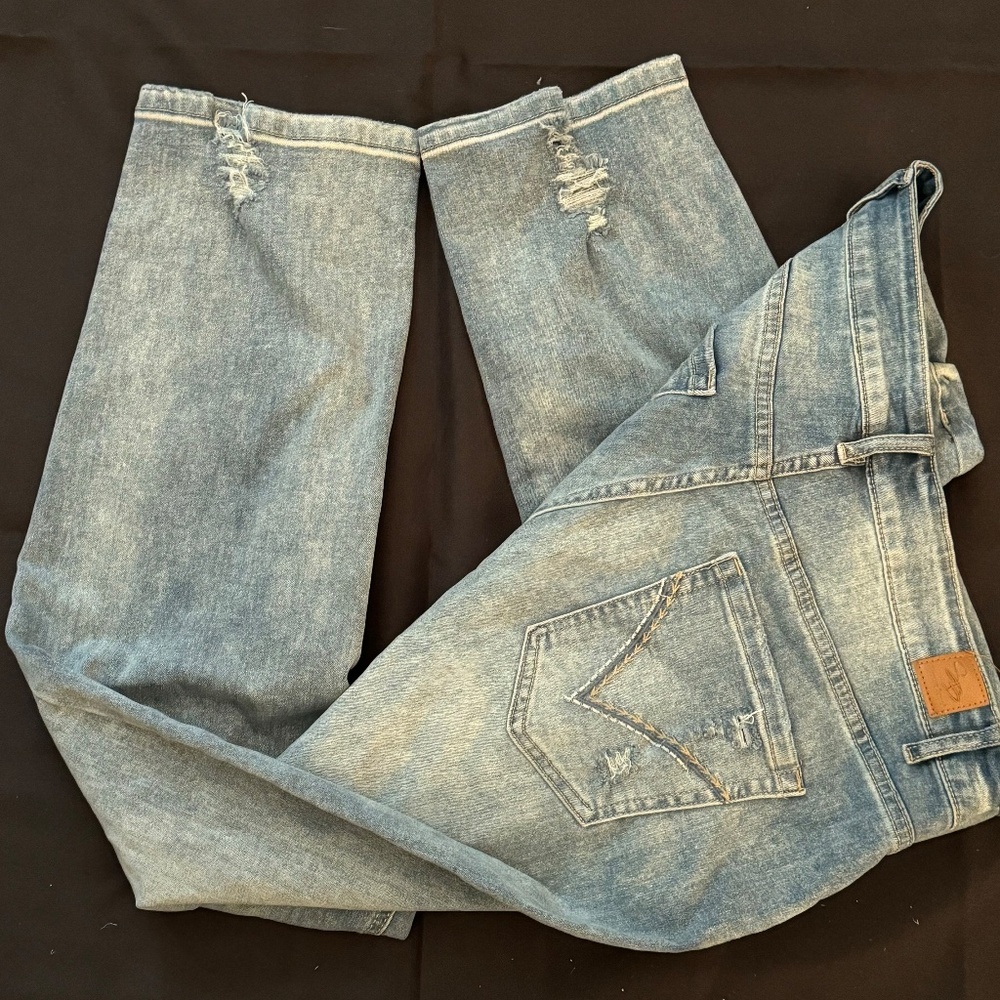 Suzanne Betro Boyfriend Jeans NWT distressed